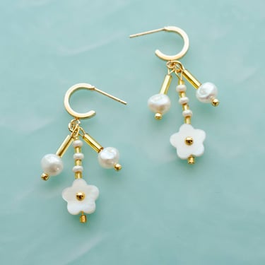 Pearl Flower Dangle Earrings