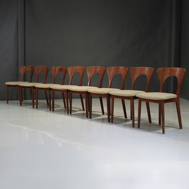 Set of Eight (8) Mid-Century Scandinavian Teak Dining Chairs 
