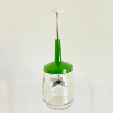 Vintage 1960s Retro Green Plastic Onion Chopper Glass Jar Federal Housewares Prop 