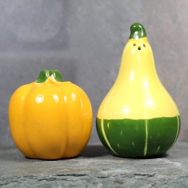 Pumpkin and Squash Salt & Pepper Shakers | 1984 Avon Autumn Salt and Pepper | Ceramic Pumpkin | Vintage Halloween | Bixley Shop 