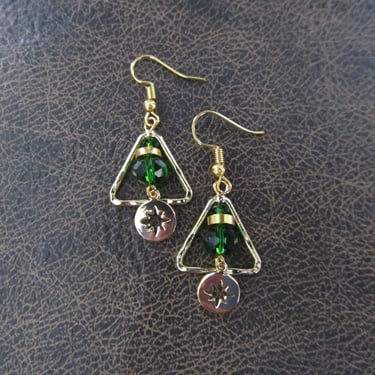 Hammered brass and crystal triangle earrings, green 
