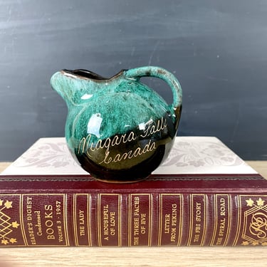 Canuck Pottery Niagara Falls souvenir mini ball pitcher / creamer - 1960s vintage 