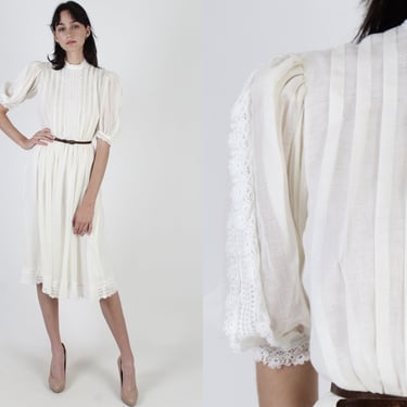 Vintage 70s Romantic Pleated Dress / Plain Off White Floral Secretary Dress / Vintage Simple Lawn Midi Mini Dress 