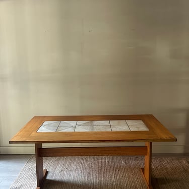 Oak dining table w tile inlay