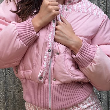 Vintage 90’s CHRISTIAN DIOR Paris John Galliano Monogram Trotter Pink White Puffer Apres Ski Snow Down Jacket Coat  S / M 