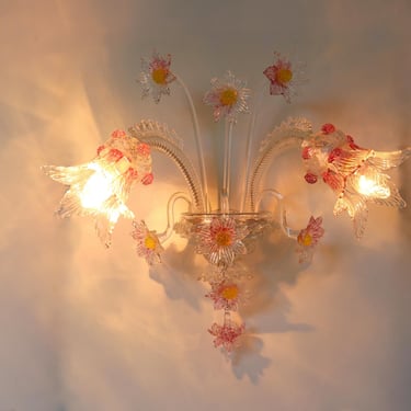 Single Murano Venetian Wall Sconce, Hand Blown Wall Light Pink ,Yellow and Clear Glass Flowers  Floral Hand Made Wall Lamp 1950 Italian 