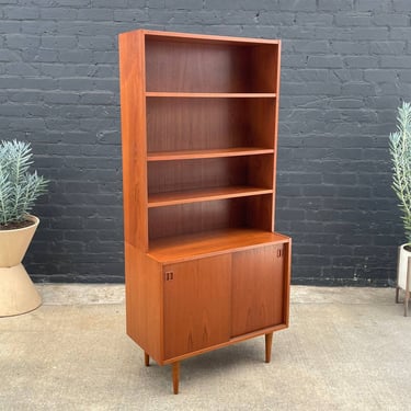 Vintage Mid-Century Danish Modern Teak Bookshelf Cabinet, c.1960’s 