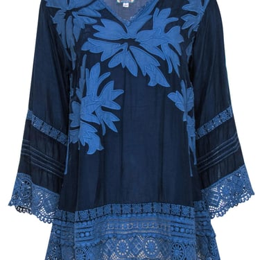 Johnny Was - Dark &amp; Light Blue Embroidered Tunic w/ Lace Trim Sz S