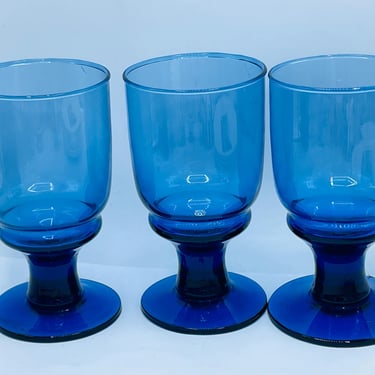 Vintage Set of (3)  Cobalt Blue Water or cocktail Goblets Glasses with pretty Blown Glass-16 ounces - Chip Free 