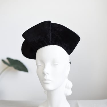 1940s Tall Black Tilt Hat 