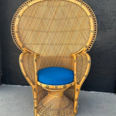 Emanuelle Peacock Chair with Cushion