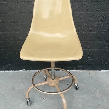 Midcentury Fiberglass Rolling Shell Chair