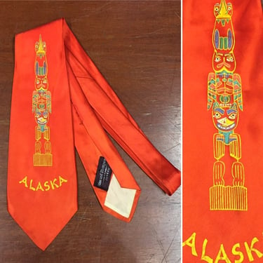 Vintage 1940’s Necktie, Alaska Hand Painted Totem Pole Design, 1950’s Tie, Rockabilly Tie, Swing Tie, Novelty Tie, Mid Century Tie 