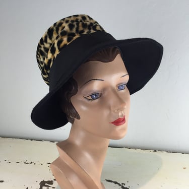 Coquettishly, She Advanced - Vintage 1960s Faux Fur Leopard & Black Wool Felt Lampshade Bucket Hat 