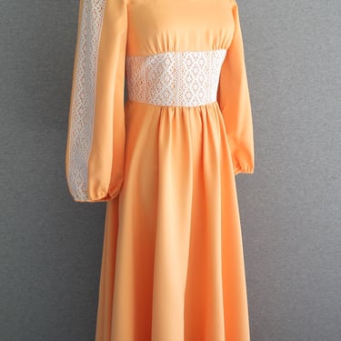 1970s - Creamsicle - Sherbert  Orange - Bohemina - Cottagecore - Cotton Lace - Estimated size XS/S 