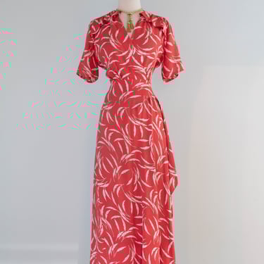 Glamorous 1940's Saybury Cold Rayon Dressing Gown In Coral Red / SM