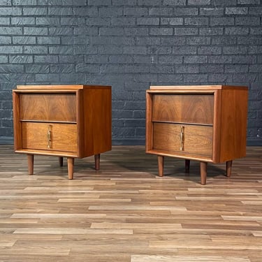 Pair of Mid-Century Modern Walnut Night Stands by United Furniture, c.1960’s 