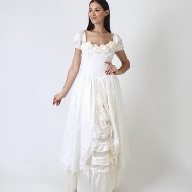 Plain White Victorian Dress, Long Country Style Saloon Gown, Vintage 70s Southern Belle Maxi 