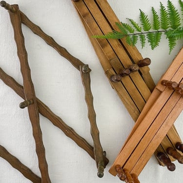 Wood Accordion Peg Rack, Folding Wood Peg Hooks, Expandable 10 Ten Peg Wall Hanging Storage 