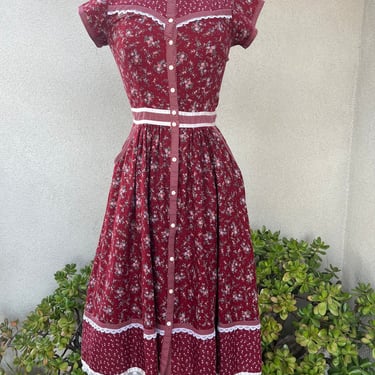 Vintage 70s Gunne Sax by Jessica calico prairie midi dress burgundy with white lace Small 