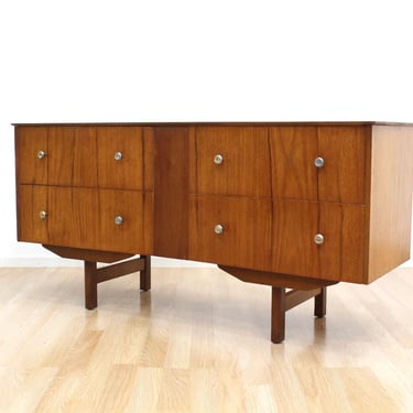 Mid Century Dresser/Credenza 