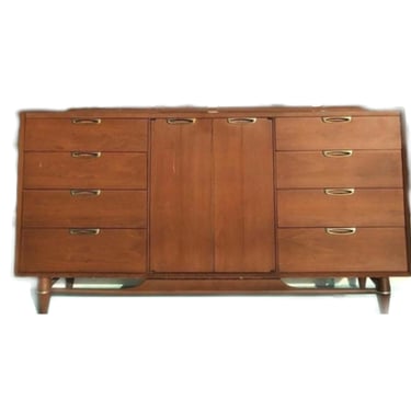 Iconic 1960s Vintage Low Profile Mid Century Modern TV Console Long Dresser by Broyhill 