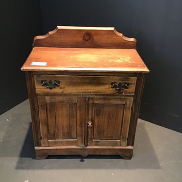 Vintage Wood Side Table (Seattle)