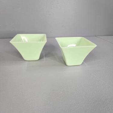 Jadeite Bowl Set 