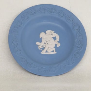 Wedgwood Jasperware Blue Cupid Cherub Cameo Trinket Ring Vanity Dish 3649B