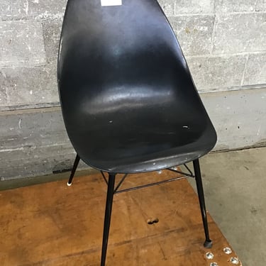 Molded Plastic Chair (Seattle)
