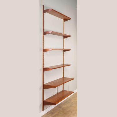 Teak Wall System by Kai Kristiansen - (D1329) 