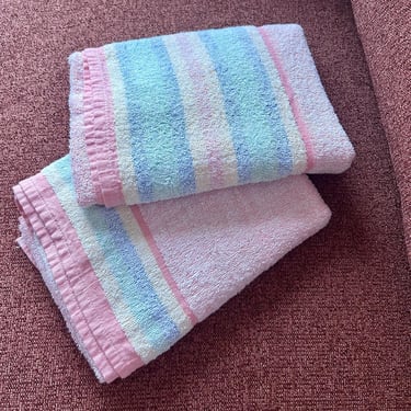 Vintage ATW set of 2 pastel rainbow bath towels 