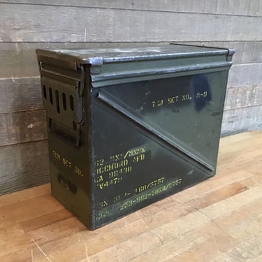 Vintage Large Ammo Box (Tacoma)