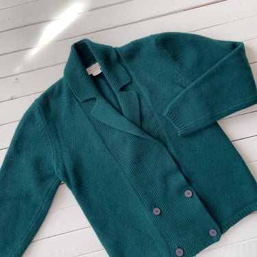 green wool sweater | 80s 90s vintage Jones New York dark academia cottagecore lambswool cardigan 