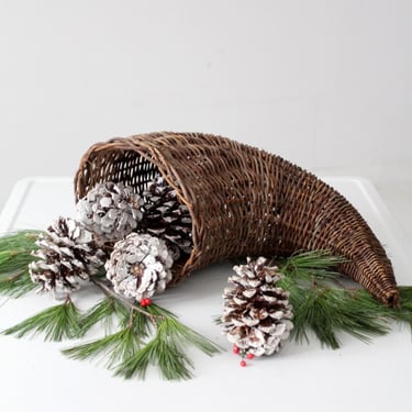 vintage wicker cornucopia 