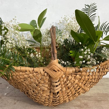 Vintage God's Eye Gathering Basket, Buttock Basket, Wrapped Branch Handle, Outdoors Wedding, Farmhouse Decor, Bathroom Guest Towels 