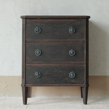 Small Gusto Black Painted Chest