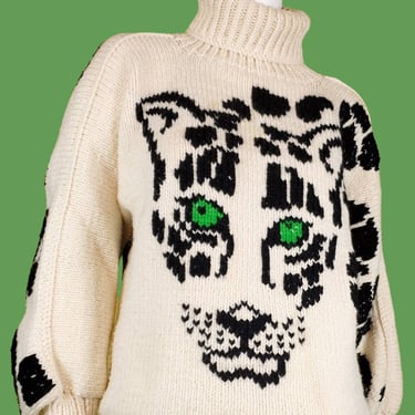 Chunky wool cat sweater from the 80s. Big green eyes. Leopard black white oversized kawaii cute kitty SUPER warm heavy well made. One size. 