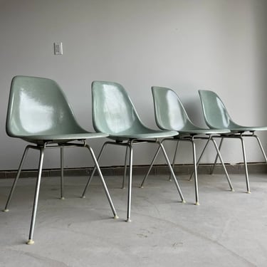 Herman Miller Eames Side Shell Chairs (4) 