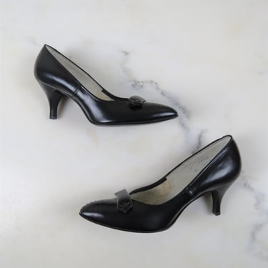 Vintage deadstock heels, 1950s, 1960s, pumps, black leather, pointed toe, NOS women's shoes, new old stock 