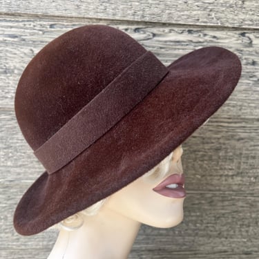 brown fur felt fedora vintage 1970s Betmar gold B autumn hat 