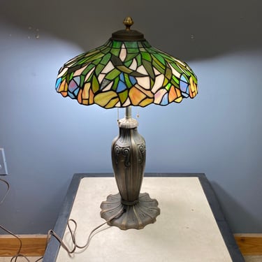 Pilabrasgo Iron Lamp with Vintage Shade