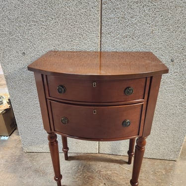 Curved Nightstand 22.5" x 32.25" x 15.25"