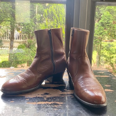 Mens Ankle Boots  • 1980s • Vintage Western Gamblers • Mens Shoes 9 EE • Brown Leather • Union Made in USA • Rocker Boots • Trucker Boots 