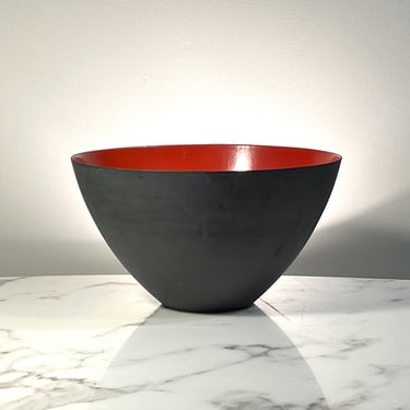 Krenit Denmark enamel bowl in matte black exterior and glossy red interior enamel 