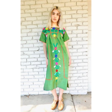 Mexican Sage Dress // vintage sun Mexican hand embroidered floral boho hippie cotton hippy midi green 70s 70's 1970s 1970's // S Small 