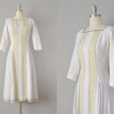 50s Dress // 1950’s Gauzy Cotton Jacquard Dress w/ Puff Sleeves // Small 