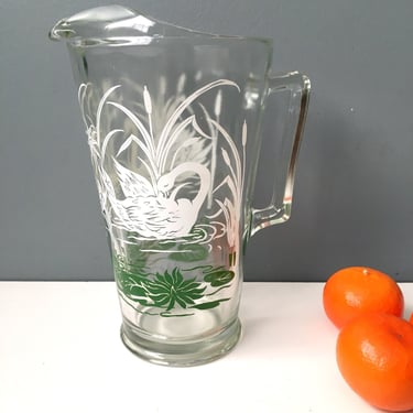 Swan and lily pads pitcher - vintage 1960s Jeanette glassware 