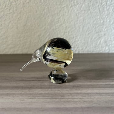 Vintage Hokitika Art Glass bird, Vintage Glass Paperweight, Made in New Zealand Art Glass, Hokitika Glass Kiwi Paperweight 