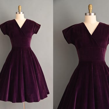 vintage 1950s Dress | Purple Plume Velvet Sweeping Full Skirt Party Dress | Small 